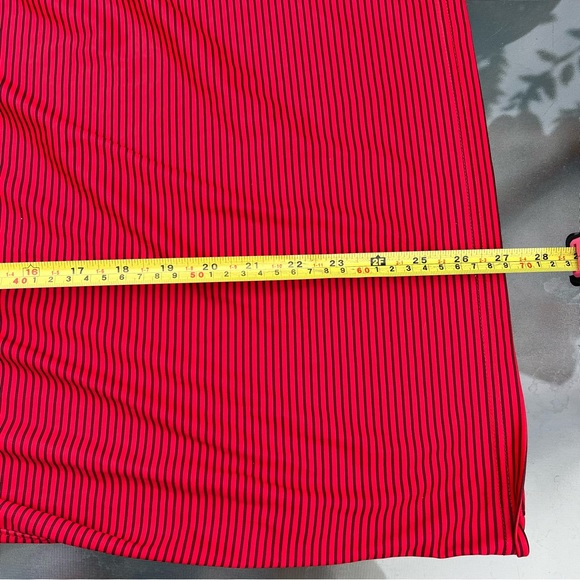 Under Armour Mens Heat Gear Compression Fitted Loose Shirt Red Stripe Size Small - Picture 3 of 6